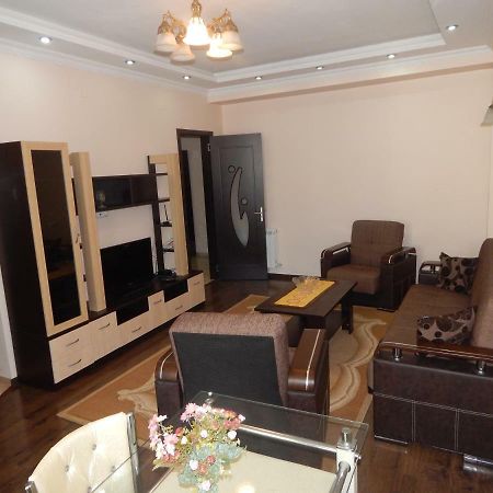 Apartment First Line From Sea Batumi Exterior photo