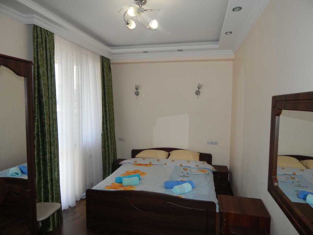 Apartment First Line From Sea Batumi Exterior photo