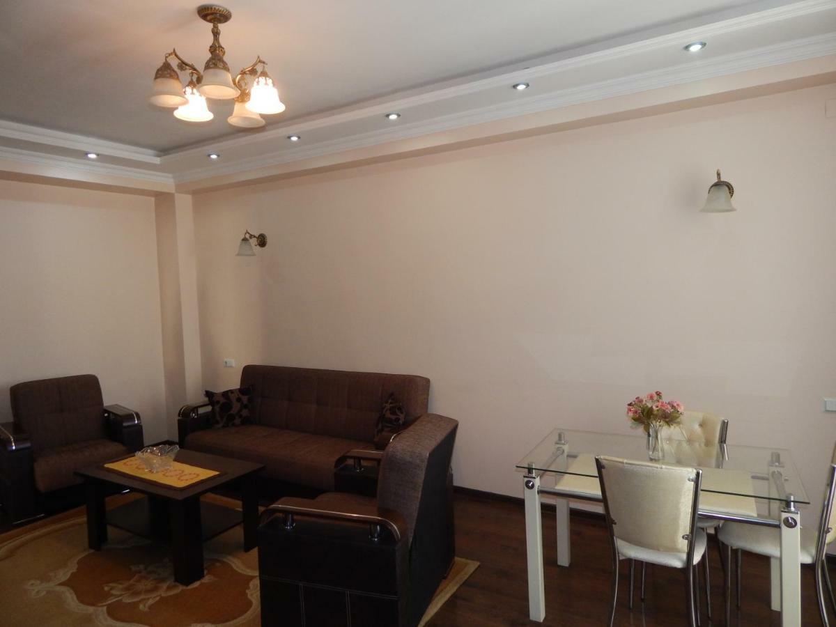 Apartment First Line From Sea Batumi Exterior photo