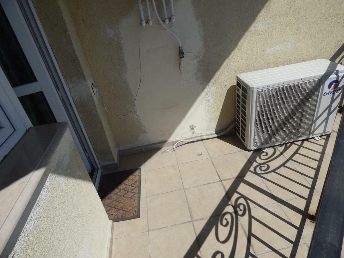 Apartment First Line From Sea Batumi Exterior photo