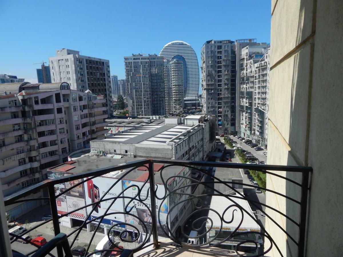 Apartment First Line From Sea Batumi Exterior photo